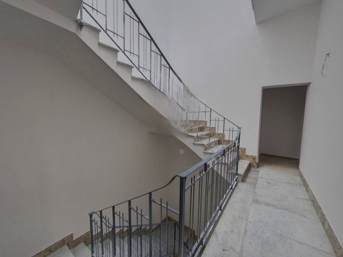 Image No.27-Appartement de 25 chambres à vendre à Palermo