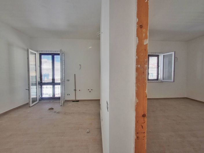 Image No.3-Appartement de 25 chambres à vendre à Palermo