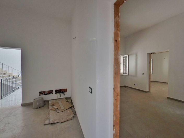 Image No.31-Appartement de 25 chambres à vendre à Palermo