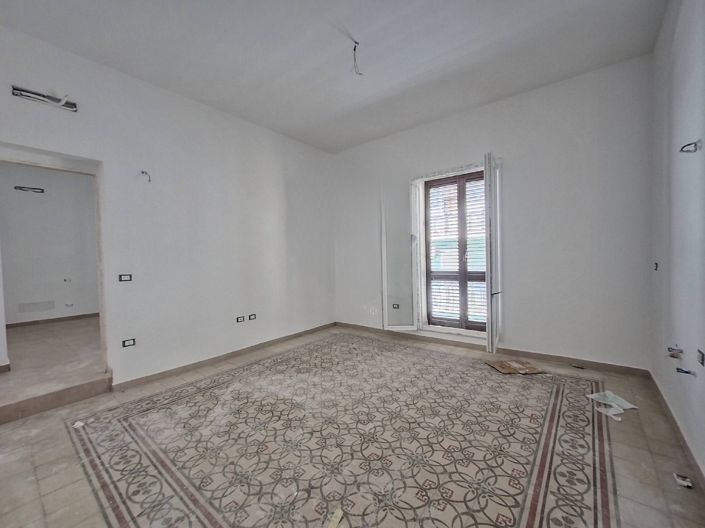 Image No.36-Appartement de 25 chambres à vendre à Palermo