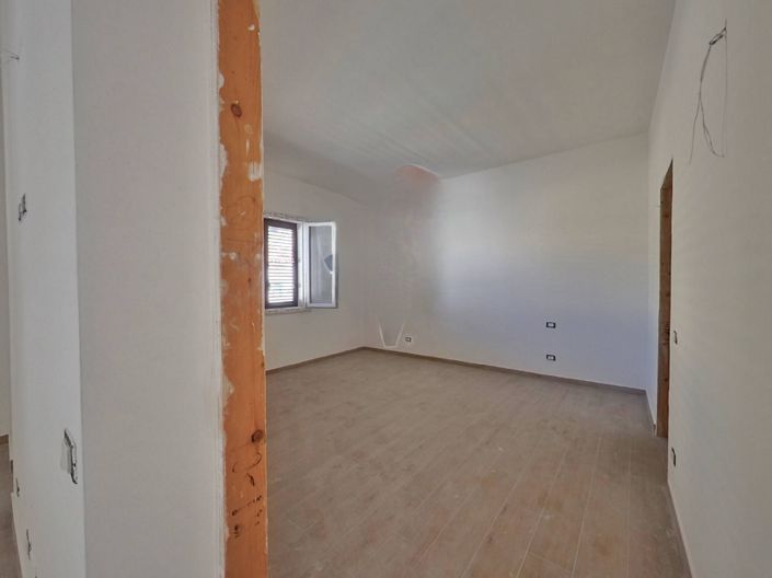 Image No.4-Appartement de 25 chambres à vendre à Palermo