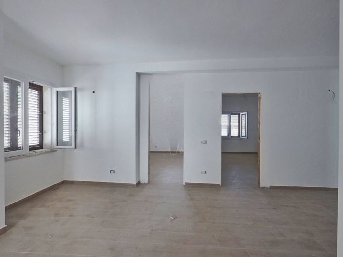 Image No.43-Appartement de 25 chambres à vendre à Palermo