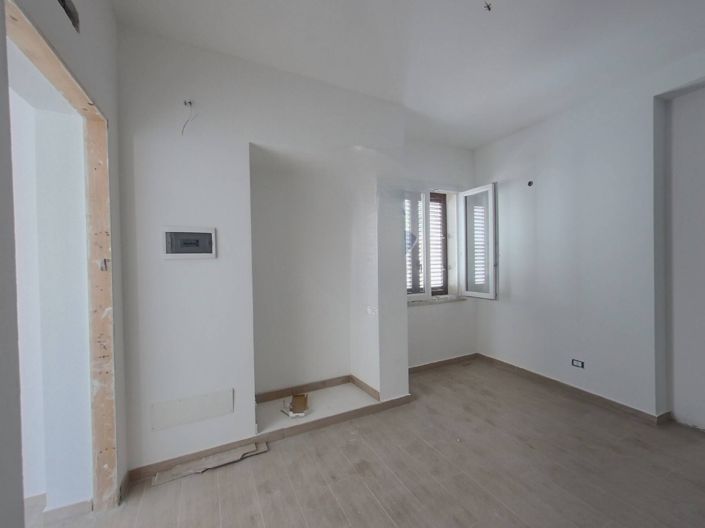 Image No.44-Appartement de 25 chambres à vendre à Palermo