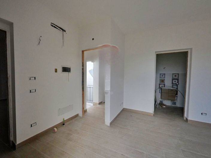 Image No.6-Appartement de 25 chambres à vendre à Palermo