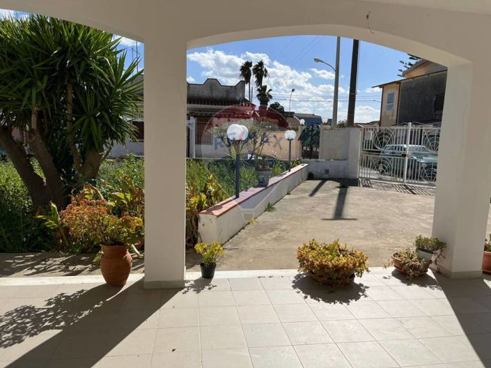 Image No.3-4 Bed Villa for sale