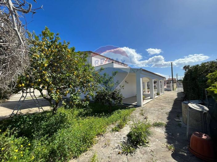 Image No.38-4 Bed Villa for sale