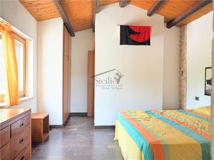 Image No.10-2 Bed Villa for sale