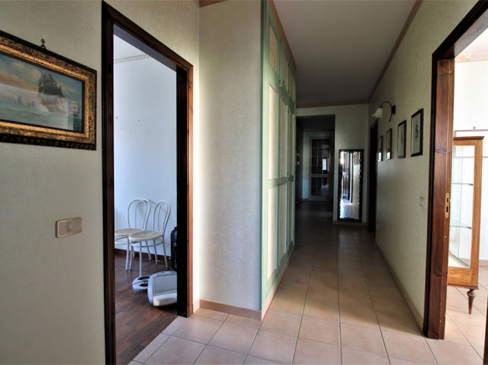 Image No.19-Villa de 4 chambres à vendre à Bagheria