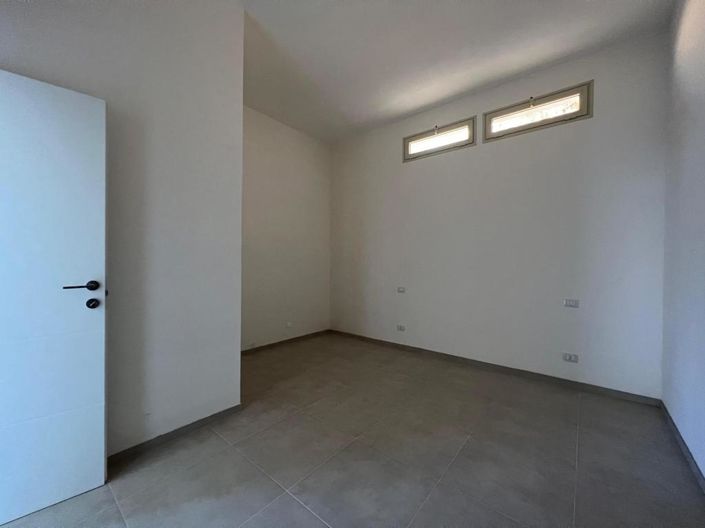 Image No.12-3 Bed Villa for sale