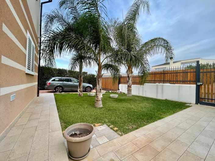 Image No.22-2 Bed Villa for sale