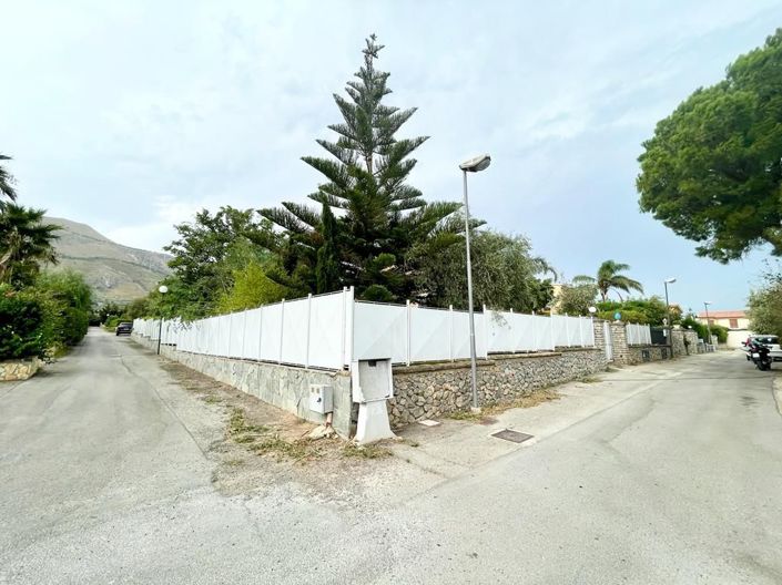 Image No.23-2 Bed Villa for sale