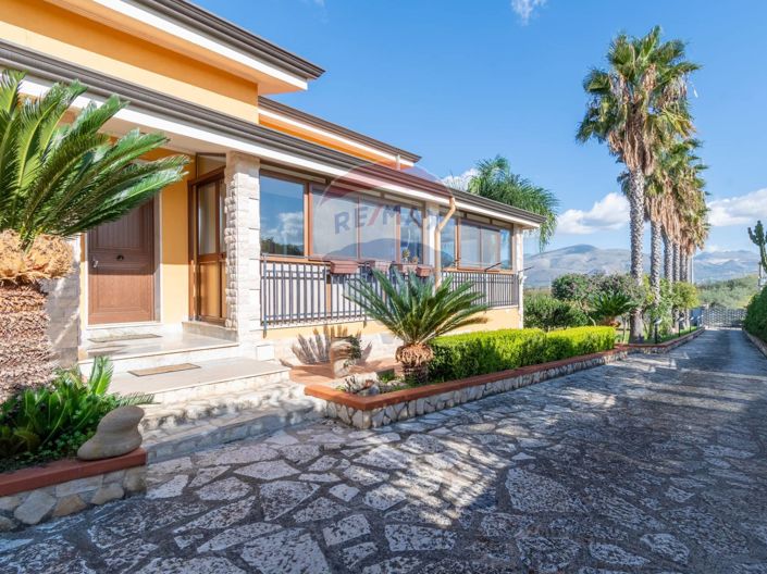 Image No.37-Villa de 4 chambres à vendre à Partinico