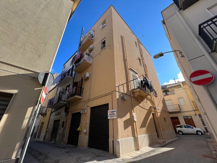 Image No.1-2 Bed Apartment for sale