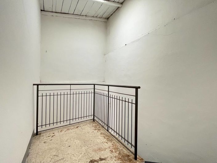 Image No.12-2 Bed House for sale