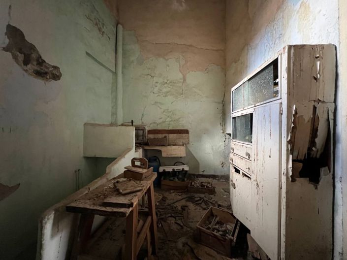 Image No.8-2 Bed House for sale