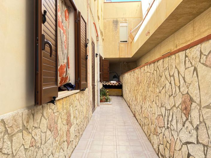 Image No.3-3 Bed Apartment for sale