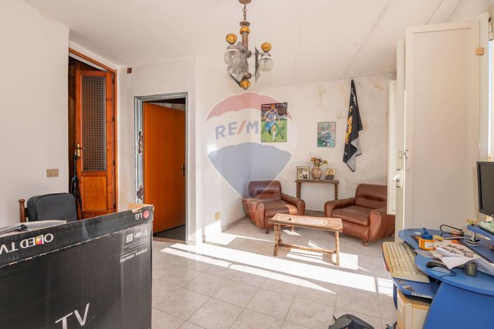 Image No.11-2 Bed House for sale