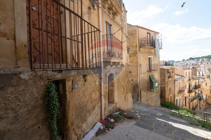 Image No.23-3 Bed House for sale