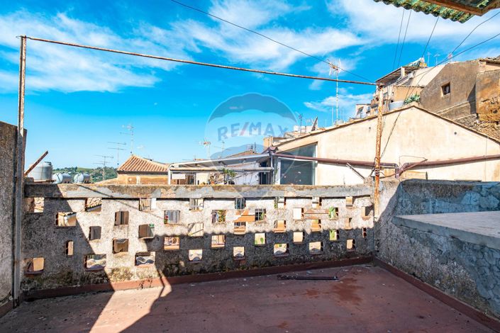 Image No.13-4 Bed House for sale