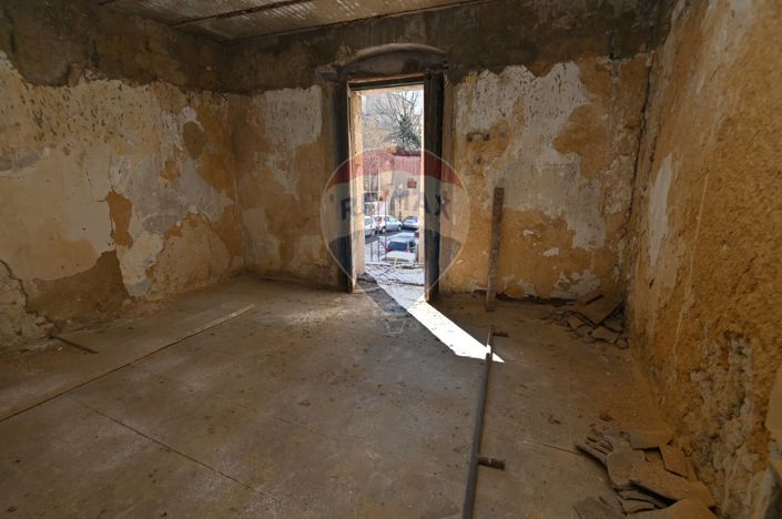 Image No.11-2 Bed House for sale