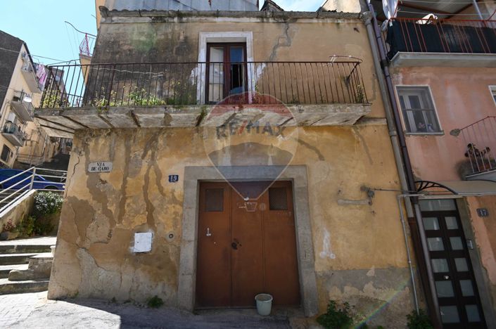 Image No.14-1 Bed House for sale