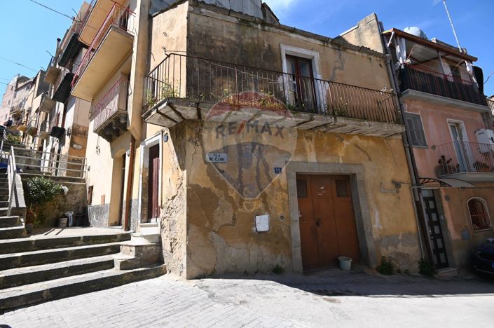 Image No.7-1 Bed House for sale