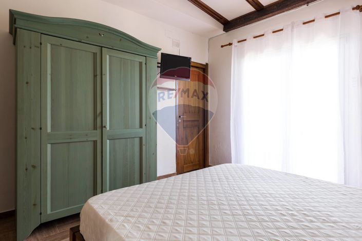 Image No.18-5 Bed Villa for sale