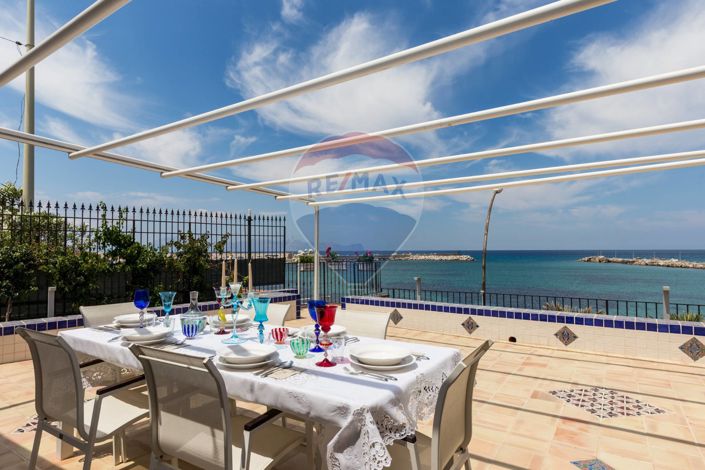 Image No.30-5 Bed Villa for sale