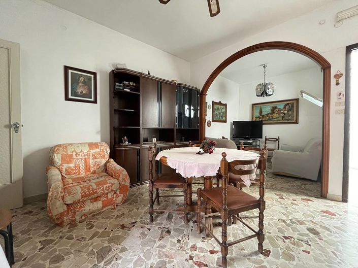 Image No.7-Maison de 2 chambres à vendre à Alcamo