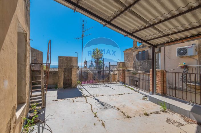 Image No.15-Maison de 2 chambres à vendre à Caltagirone