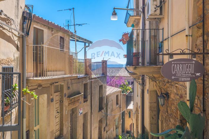 Image No.23-Maison de 2 chambres à vendre à Caltagirone