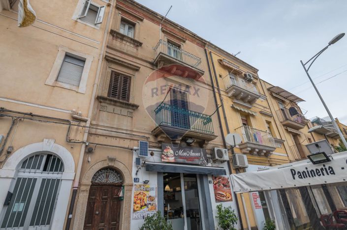 Image No.33-3 Bed Apartment for sale