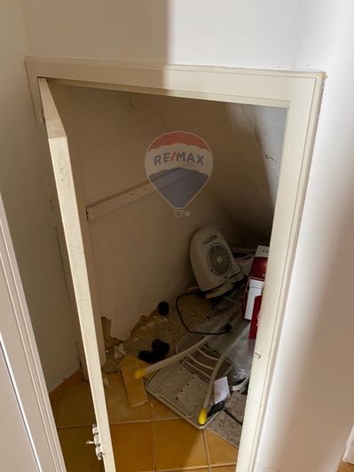 Image No.10-1 Bed House for sale