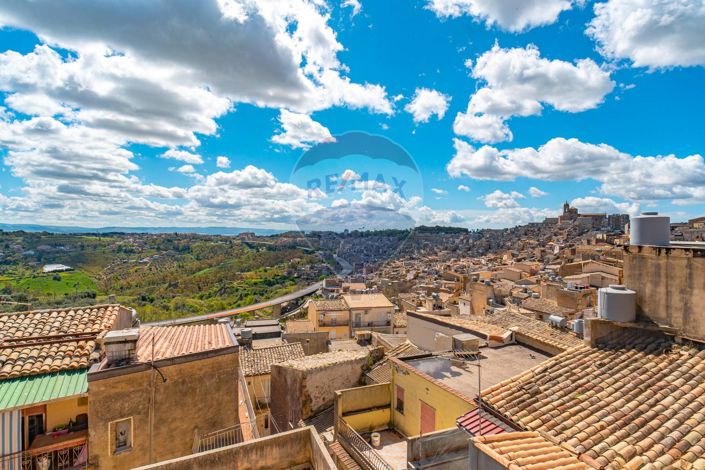 Image No.17-2 Bed House for sale