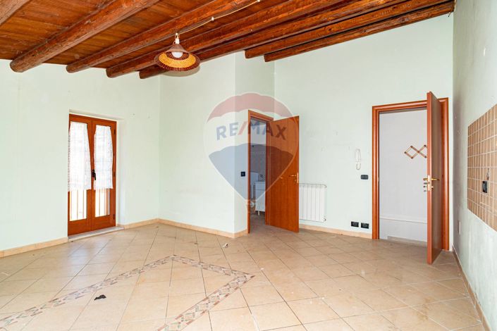 Image No.7-2 Bed House for sale