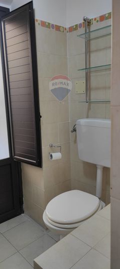 Image No.18-2 Bed House for sale