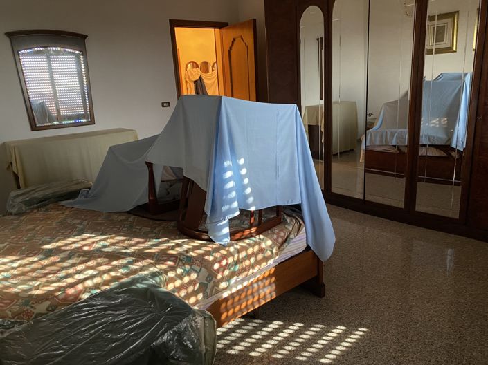 Image No.12-6 Bed House for sale