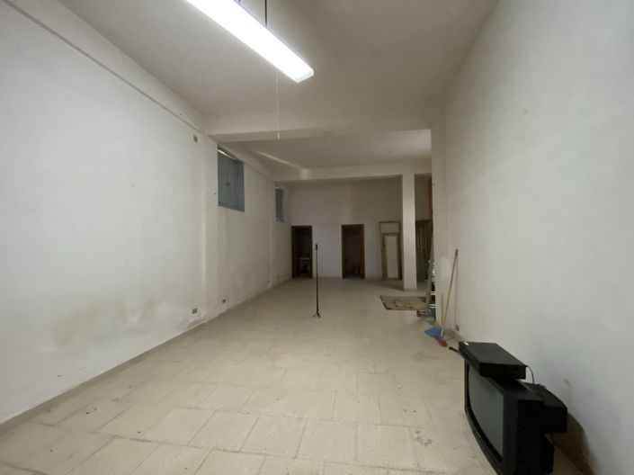 Image No.41-6 Bed House for sale