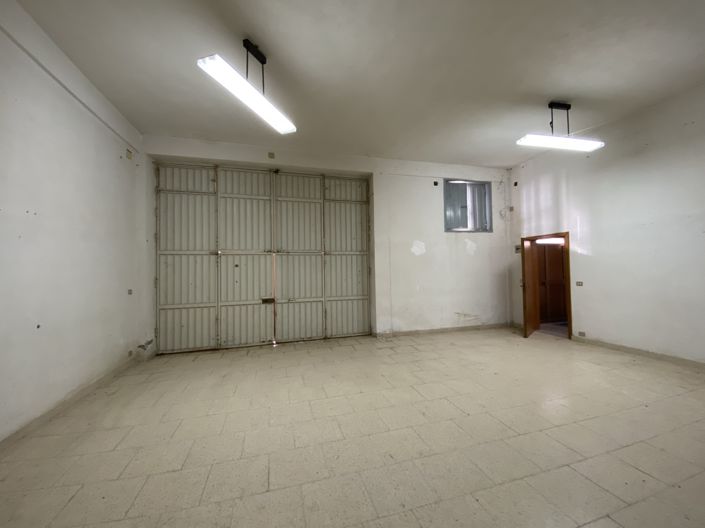 Image No.43-6 Bed House for sale