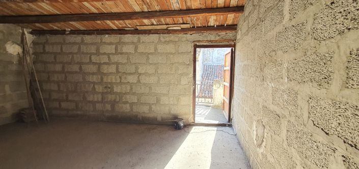 Image No.16-2 Bed House for sale