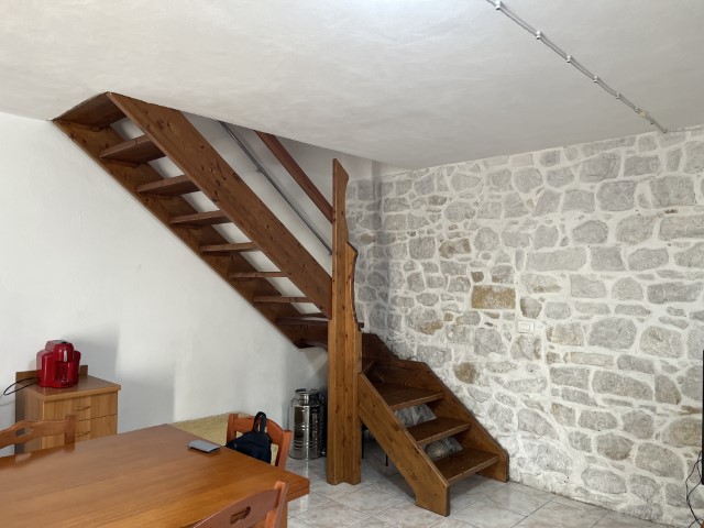 Image No.10-2 Bed House for sale