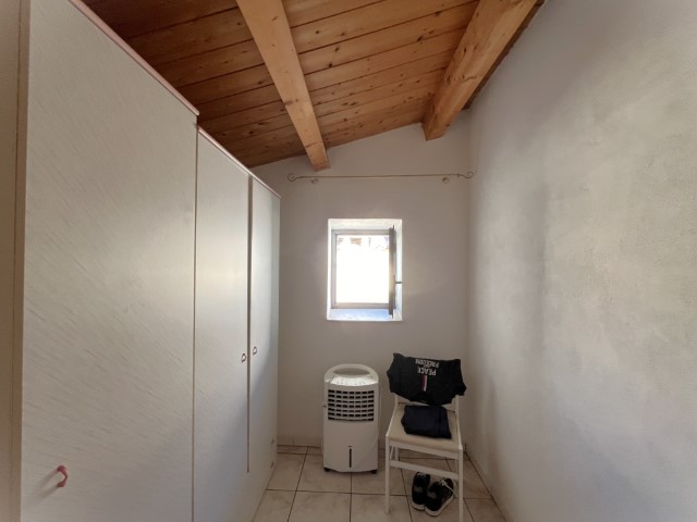 Image No.28-2 Bed House for sale