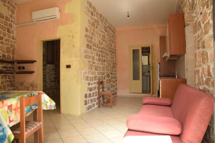 Image No.11-2 Bed House for sale