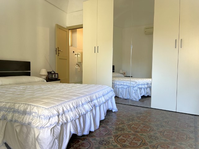 Image No.28-2 Bed House for sale