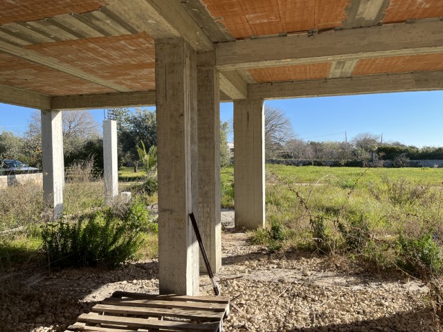 Image No.25-14 Bed Villa for sale