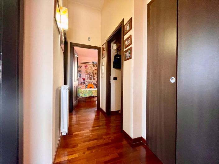 Image No.18-Villa de 3 chambres à vendre à Casteldaccia