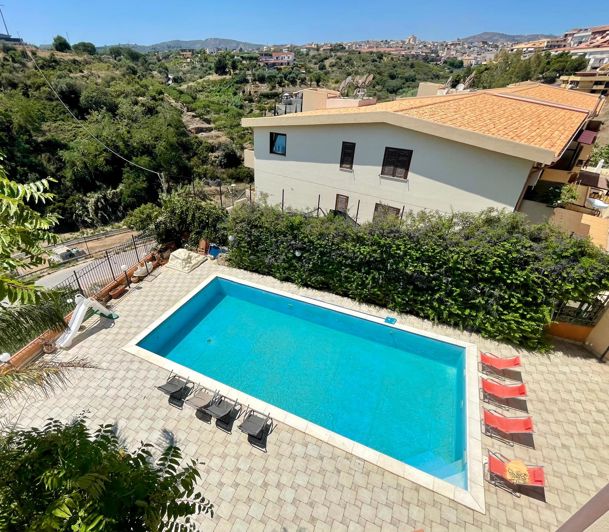 Image No.2-Villa de 3 chambres à vendre à Casteldaccia