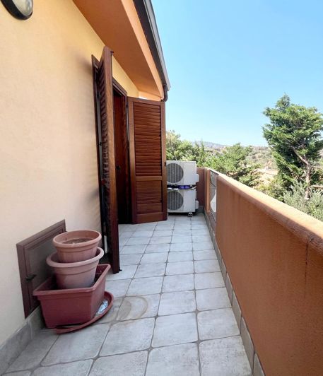 Image No.38-Villa de 3 chambres à vendre à Casteldaccia