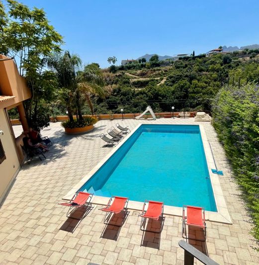 Image No.4-Villa de 3 chambres à vendre à Casteldaccia