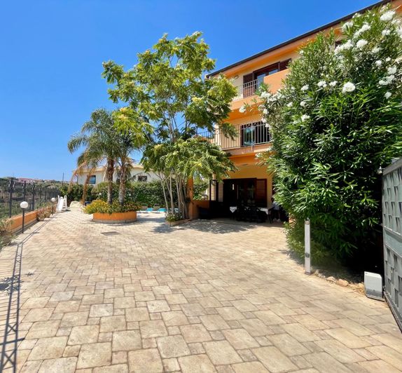 Image No.42-Villa de 3 chambres à vendre à Casteldaccia